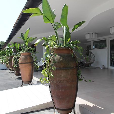 Love&Fama Hotel Sabaudia Exterior foto